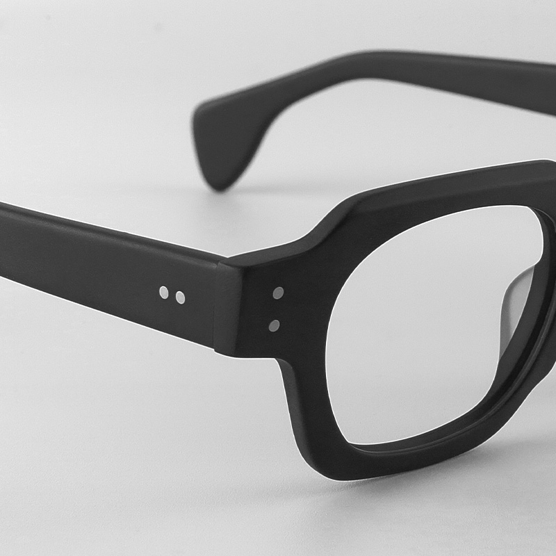 Picture of Kareli Glasses